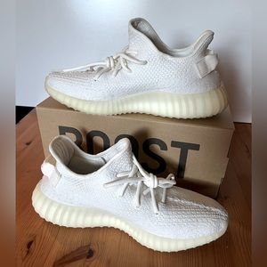 Triple White Adidas Yeezy 350 V2 Men’s 8 1/2 (Women’s 9 1/2)
